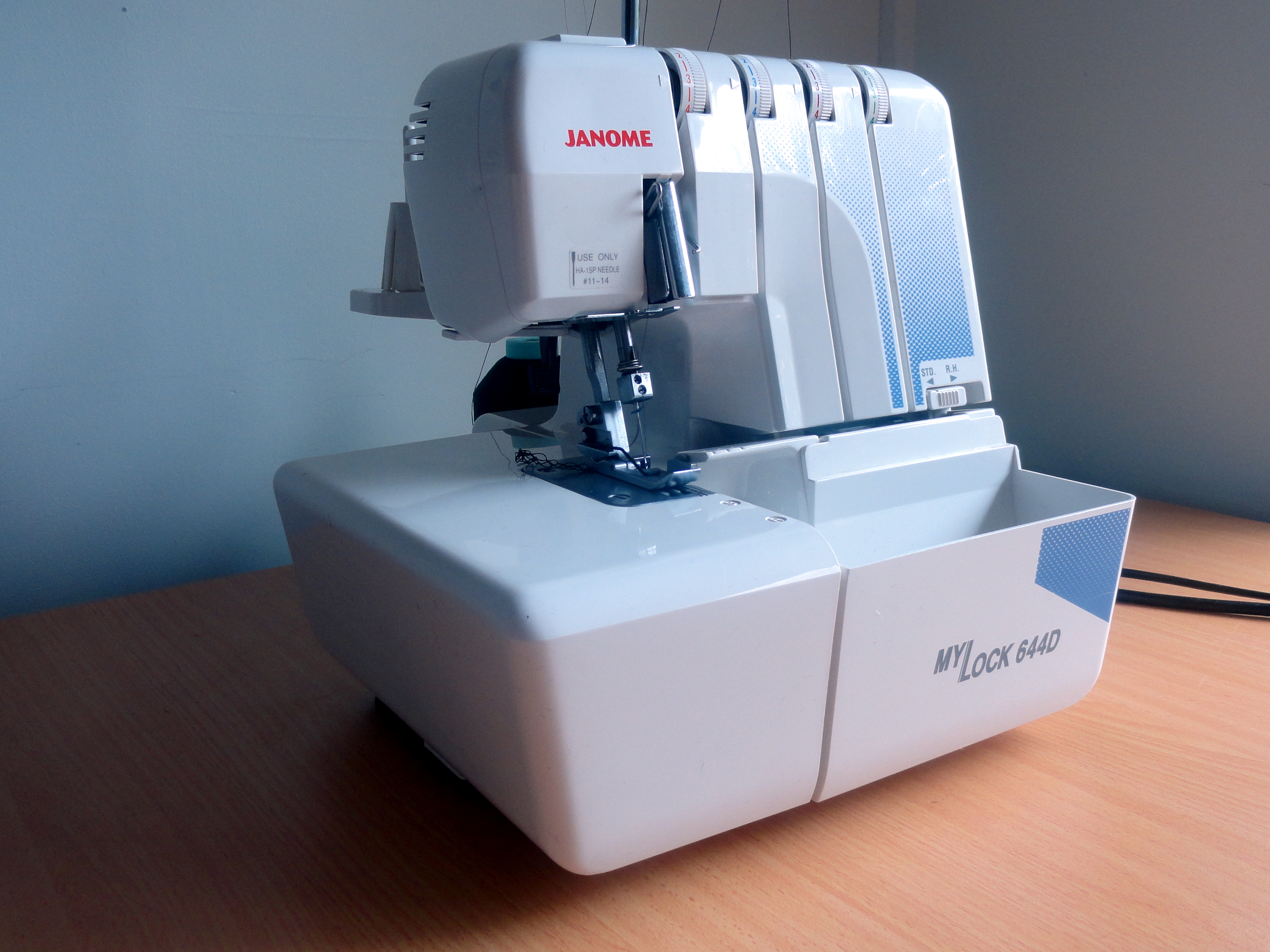 Janome MyLock 644D Overlocker - Side View